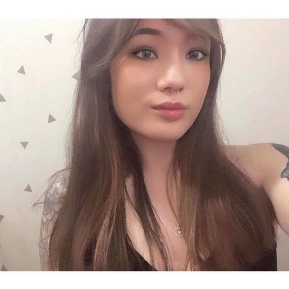 Meet Your Posher! - Picture 1 of 1